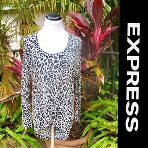🍍3/$15🍍 Express Leopard Open Back Top